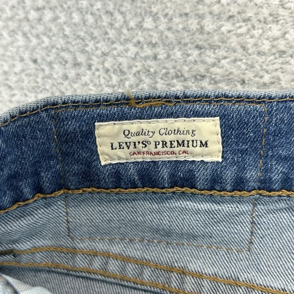 Levi's Jeans Mens 42x32 (42x31) 502 Premium Tapered Medium Wash Casual‎ Denim